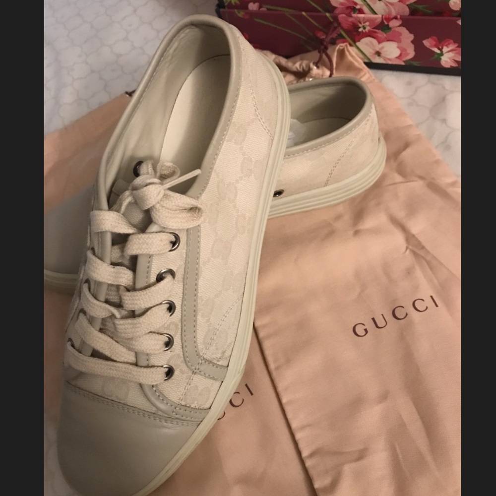 Women’s Gucci Sneakers size 39/Size 9